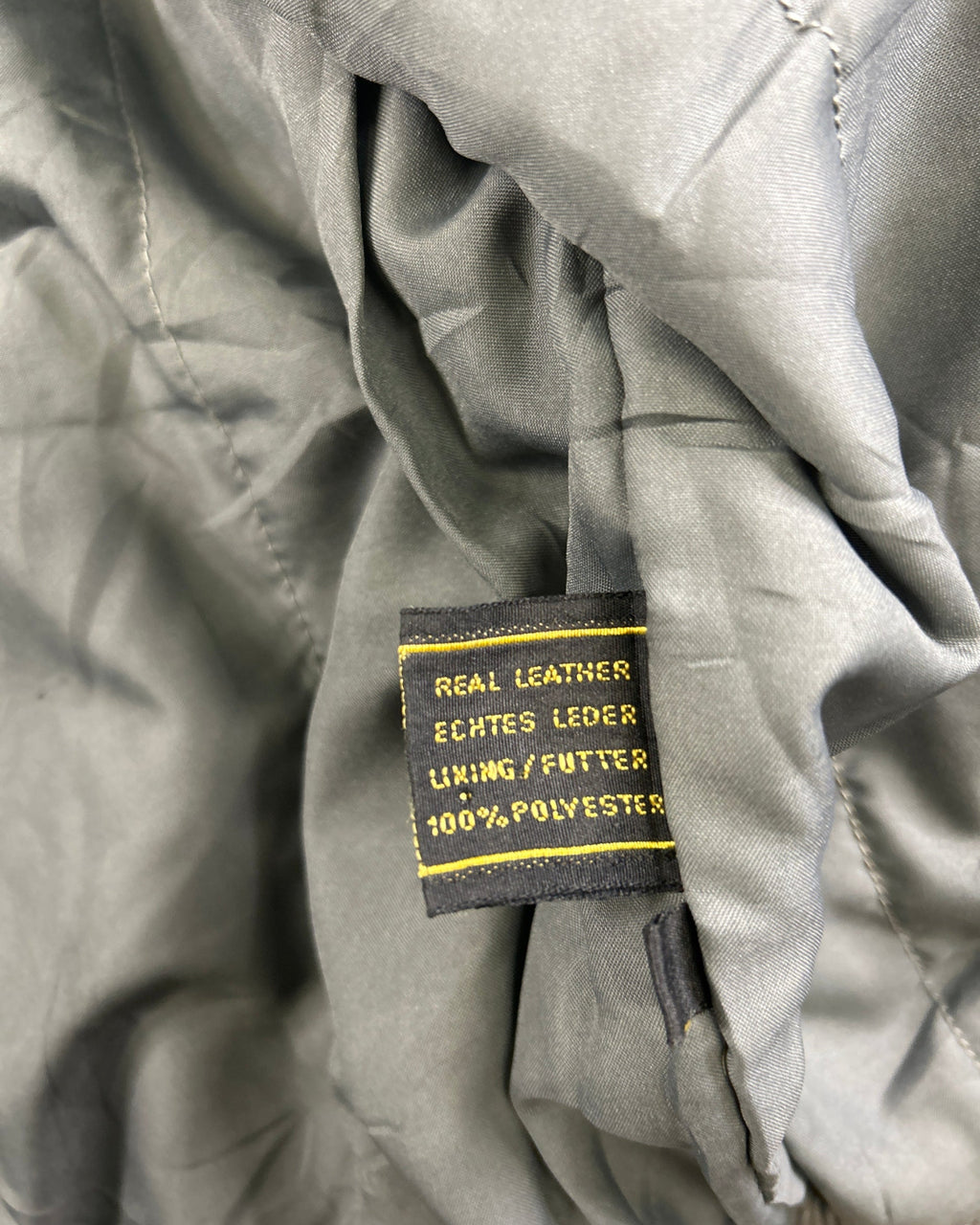 Vintage bomber leather jacket – detail view, size 36