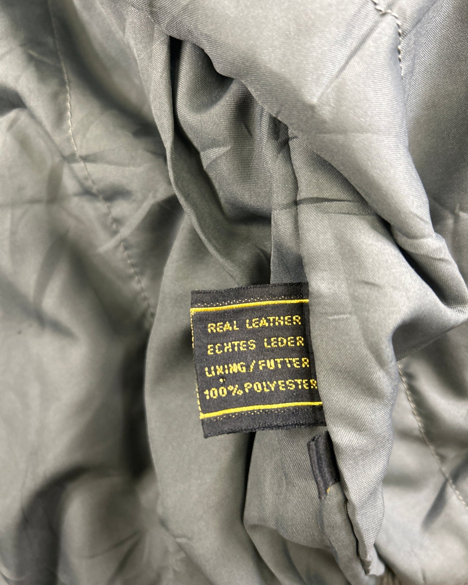Vintage bomber leather jacket – detail view, size 36