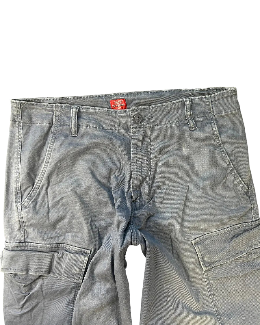 Vintage Levi's XX cargo taper -housut yksityiskohta, koko W33 L30