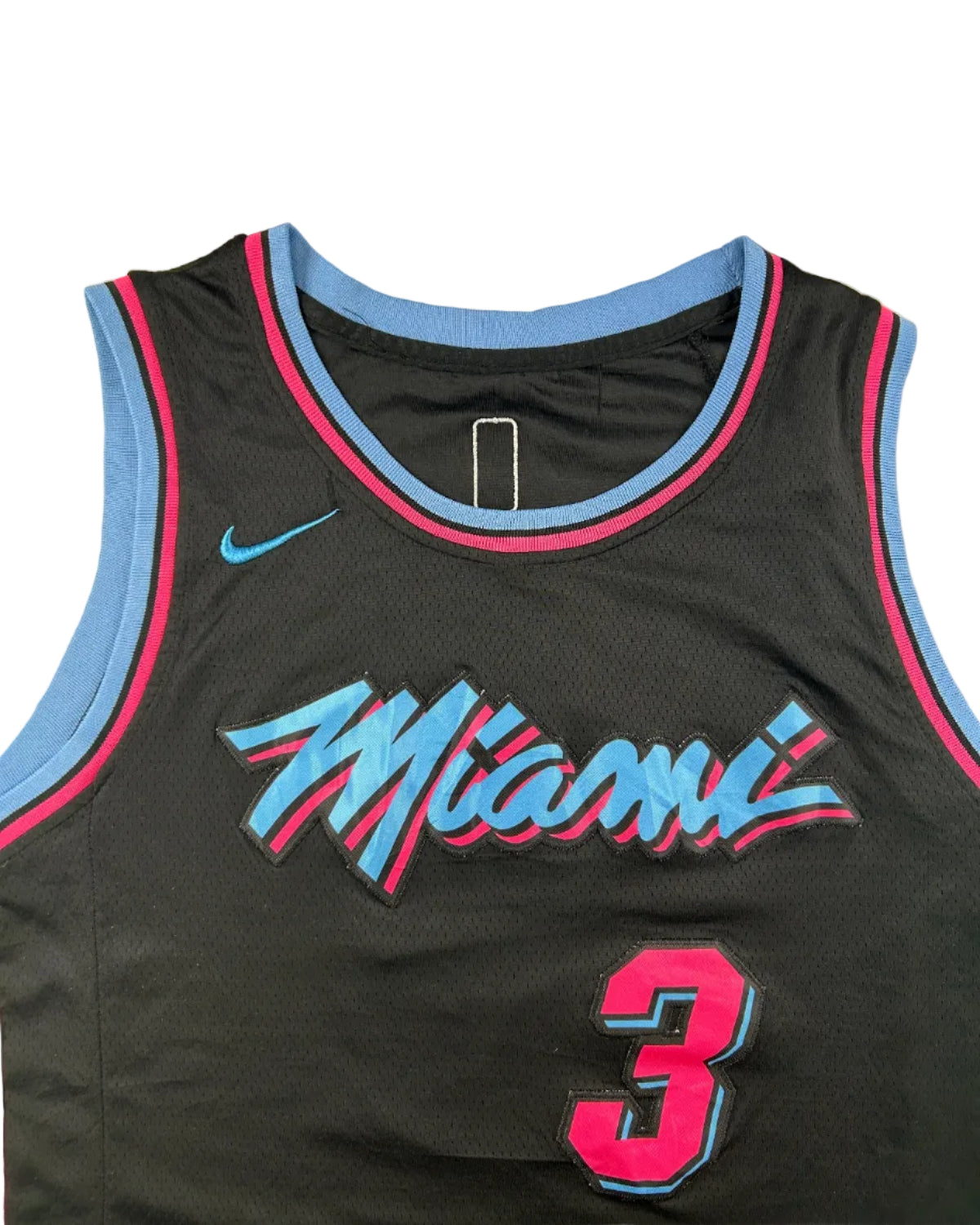 Vintage Nike Dwyane Wade #3 Miami Heat NBA jersey – front detail, size XL