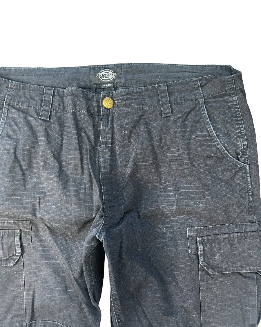 Vintage Dickies cargo-housut kulumisen merkit lähikuva, koko W38 L32