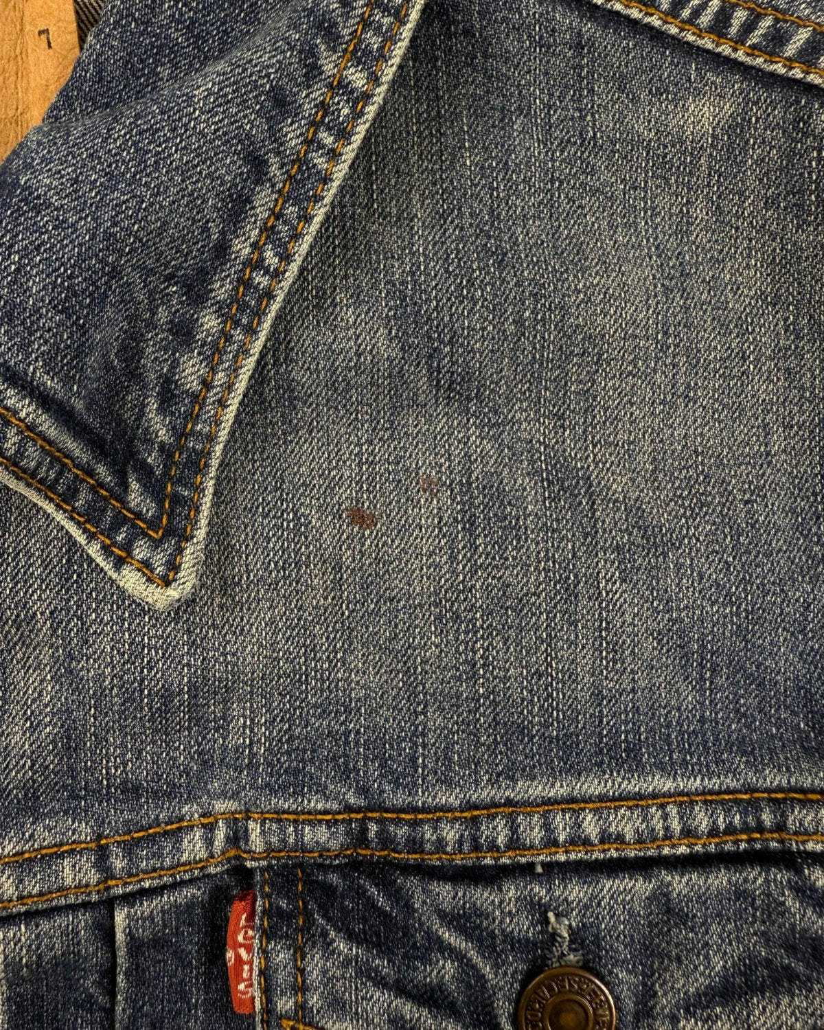 Vintage cropped Levi's denim jacket – side view, women's size L