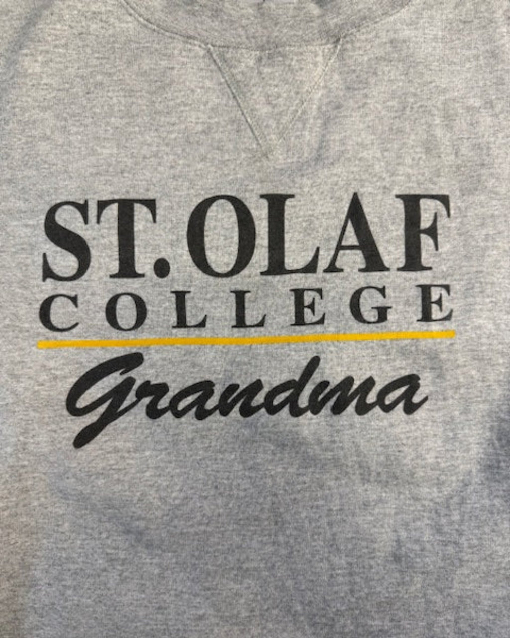 ST.OLAF COLLEGE SWEATSHIRT